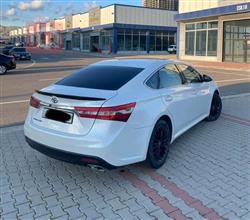 تويوتا أفالون